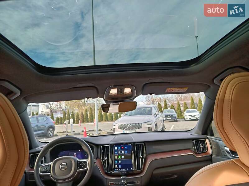Позашляховик / Кросовер Volvo XC60 2023 в Києві