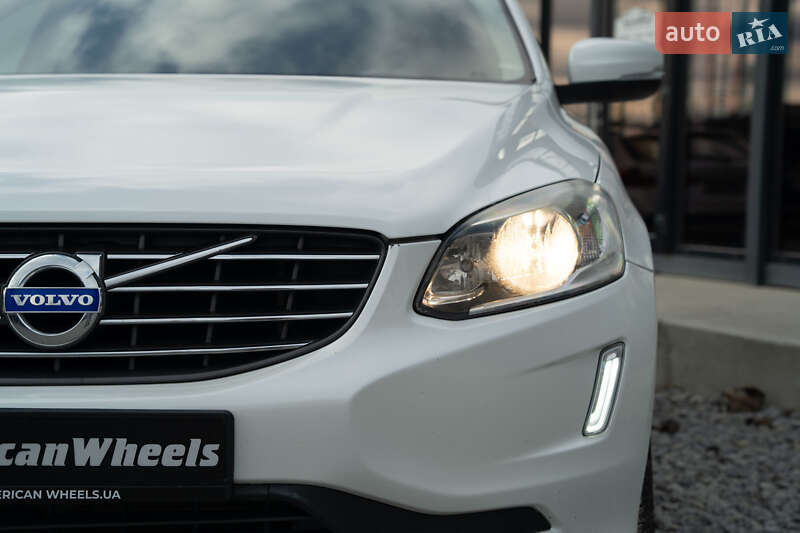 Позашляховик / Кросовер Volvo XC60 2015 в Чернівцях