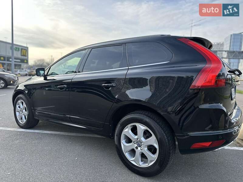 Позашляховик / Кросовер Volvo XC60 2016 в Києві