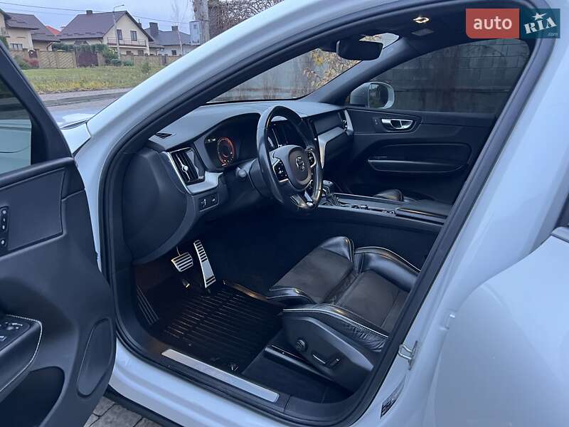 Внедорожник / Кроссовер Volvo XC60 2017 в Ровно фото 17 Внедорожник / Кроссовер Volvo XC60 2017 в Ровно