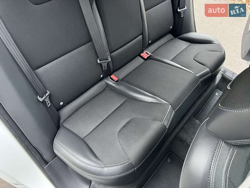 Позашляховик / Кросовер Volvo XC60 2016 в Рівному