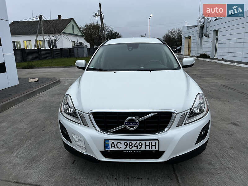 Позашляховик / Кросовер Volvo XC60 2009 в Вараші
