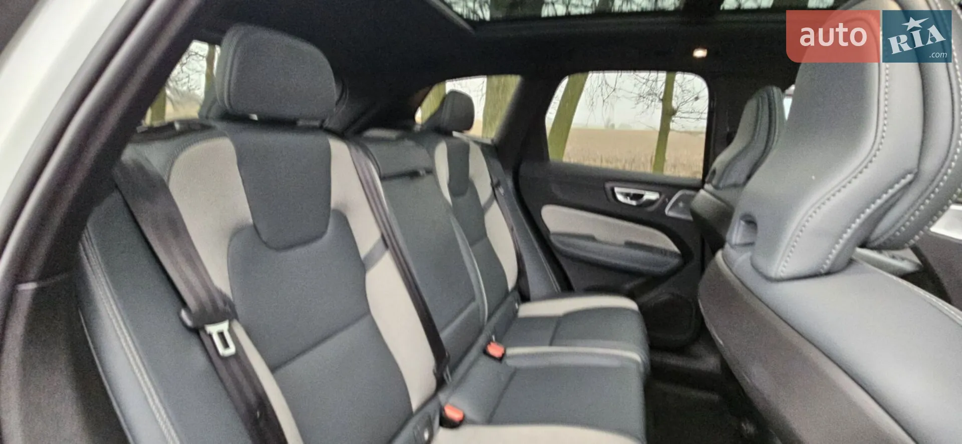 2022 Volvo XC60 - мініатюра 12