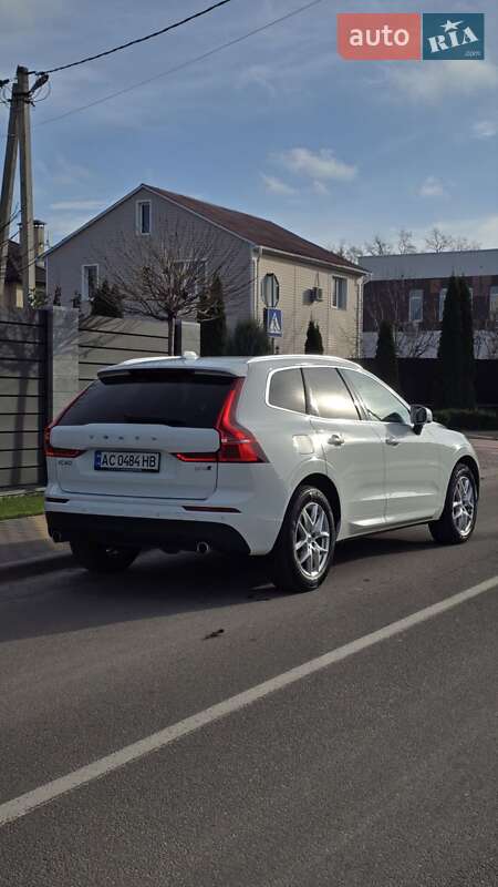 Внедорожник / Кроссовер Volvo XC60 2019 в Киеве