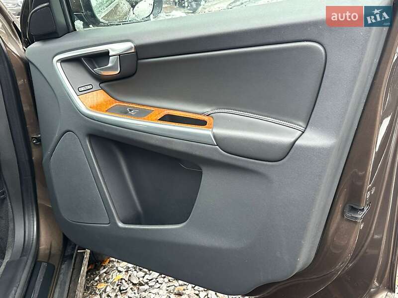 Позашляховик / Кросовер Volvo XC60 2016 в Луцьку фото 15 Позашляховик / Кросовер Volvo XC60 2016 в Луцьку