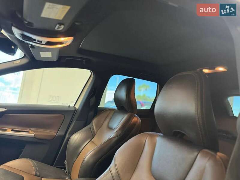 Позашляховик / Кросовер Volvo XC60 2016 в Львові фото 18 Позашляховик / Кросовер Volvo XC60 2016 в Львові
