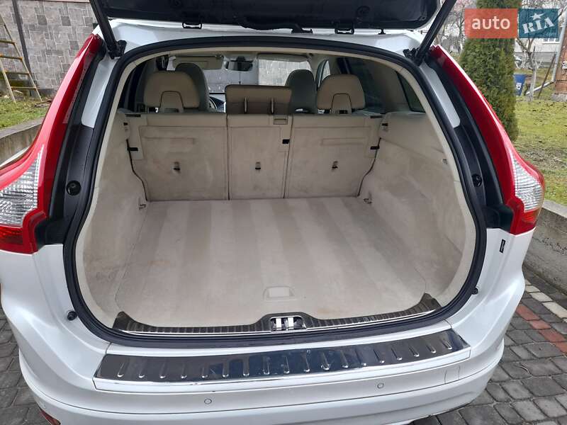 Позашляховик / Кросовер Volvo XC60 2016 в Львові