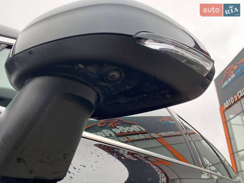 Внедорожник / Кроссовер Volvo XC60 2019 в Львове