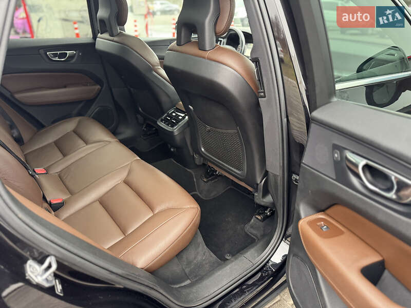 Позашляховик / Кросовер Volvo XC60 2017 в Новояворівську