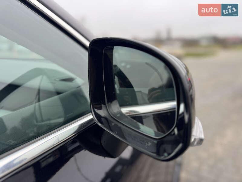 Позашляховик / Кросовер Volvo XC60 2017 в Новояворівську