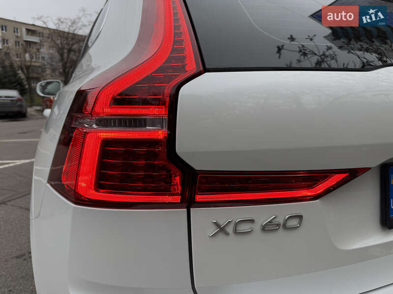 Внедорожник / Кроссовер Volvo XC60 2018 в Днепре фото 17 Внедорожник / Кроссовер Volvo XC60 2018 в Днепре