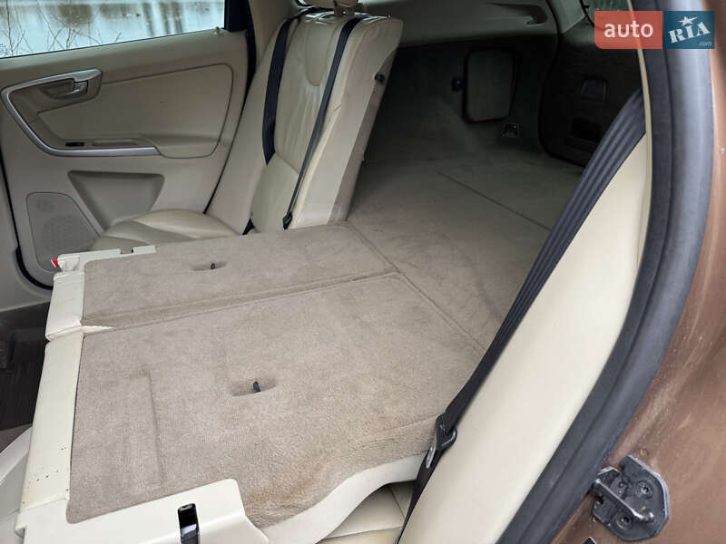 Позашляховик / Кросовер Volvo XC60 2010 в Рівному