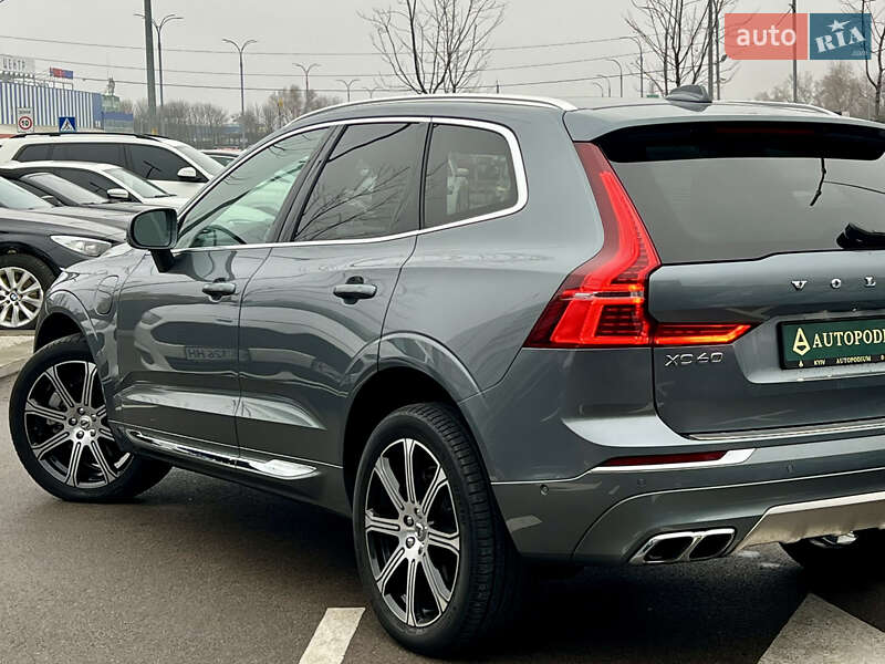 Внедорожник / Кроссовер Volvo XC60 2019 в Киеве