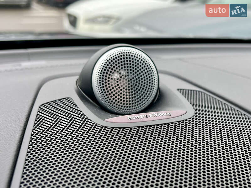 Внедорожник / Кроссовер Volvo XC60 2019 в Киеве