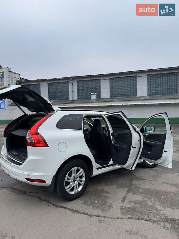 Внедорожник / Кроссовер Volvo XC60 2015 в Киеве