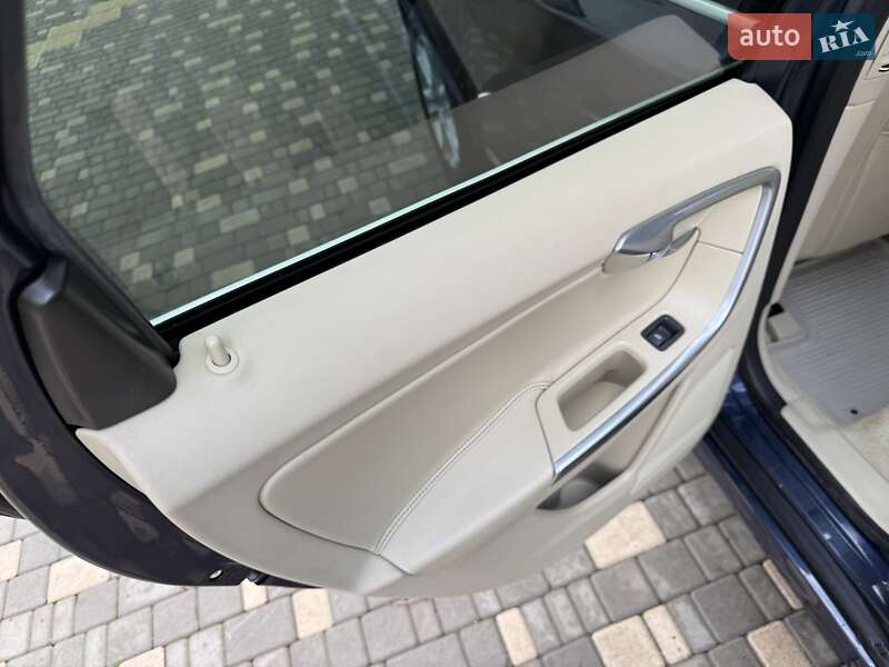 Внедорожник / Кроссовер Volvo XC60 2014 в Одессе