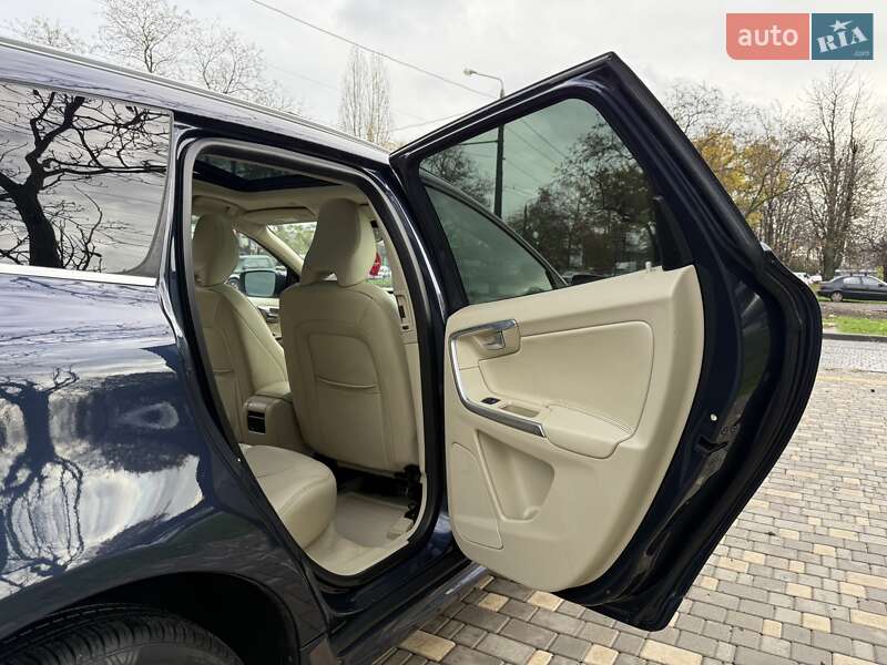 Внедорожник / Кроссовер Volvo XC60 2014 в Одессе