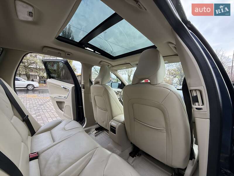 Внедорожник / Кроссовер Volvo XC60 2014 в Одессе