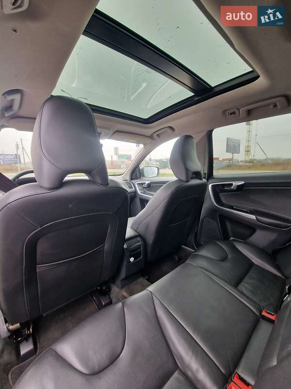 Позашляховик / Кросовер Volvo XC60 2015 в Луцьку фото 14 Позашляховик / Кросовер Volvo XC60 2015 в Луцьку
