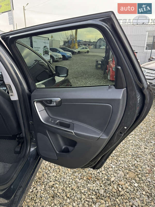 Внедорожник / Кроссовер Volvo XC60 2013 в Ивано-Франковске фото 29 Внедорожник / Кроссовер Volvo XC60 2013 в Ивано-Франковске