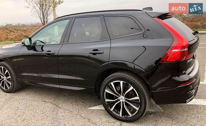 Внедорожник / Кроссовер Volvo XC60 2022 в Черновцах