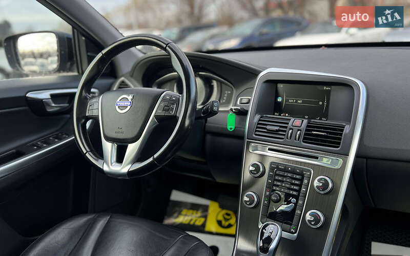 Позашляховик / Кросовер Volvo XC60 2015 в Львові фото 19 Позашляховик / Кросовер Volvo XC60 2015 в Львові