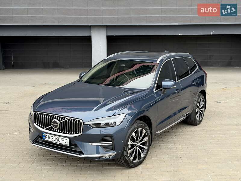 Внедорожник / Кроссовер Volvo XC60 2023 в Киеве