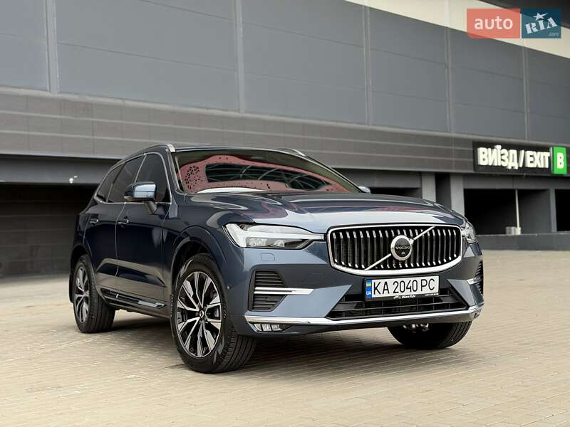 Внедорожник / Кроссовер Volvo XC60 2023 в Киеве