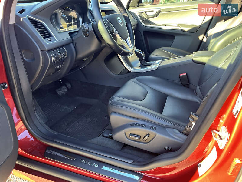 Позашляховик / Кросовер Volvo XC60 2016 в Києві фото 44 Позашляховик / Кросовер Volvo XC60 2016 в Києві