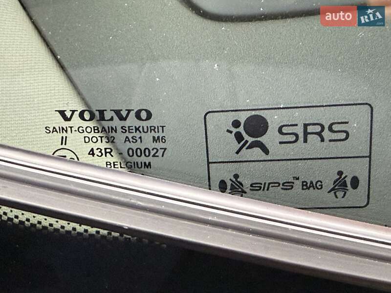 Внедорожник / Кроссовер Volvo XC60 2012 в Киеве