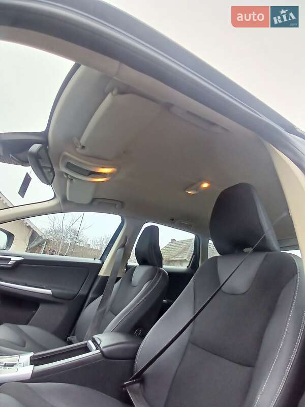 Внедорожник / Кроссовер Volvo XC60 2009 в Теребовле