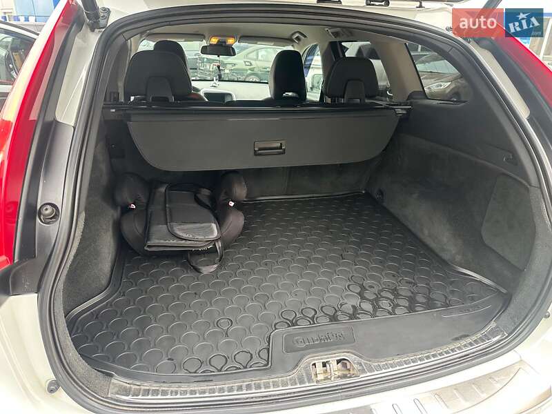 Внедорожник / Кроссовер Volvo XC60 2015 в Одессе