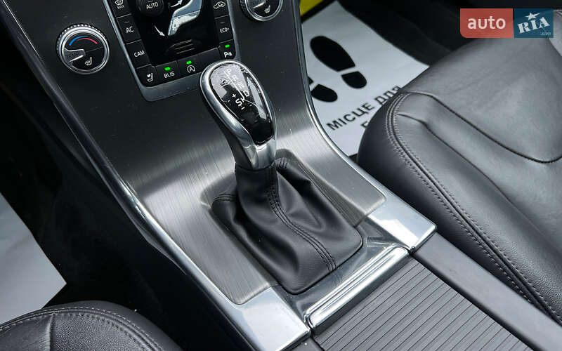 Позашляховик / Кросовер Volvo XC60 2016 в Львові