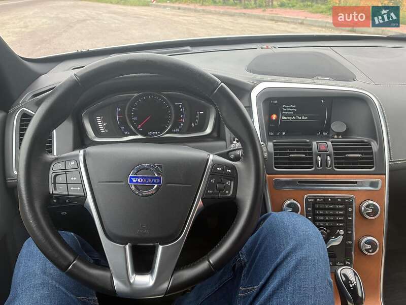 Внедорожник / Кроссовер Volvo XC60 2016 в Ровно