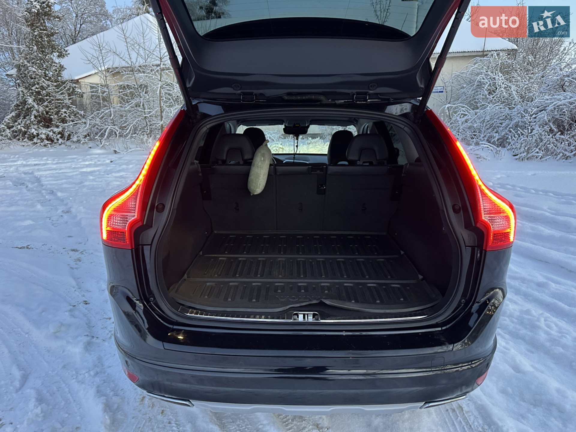 2016 Volvo XC60 - мініатюра 16