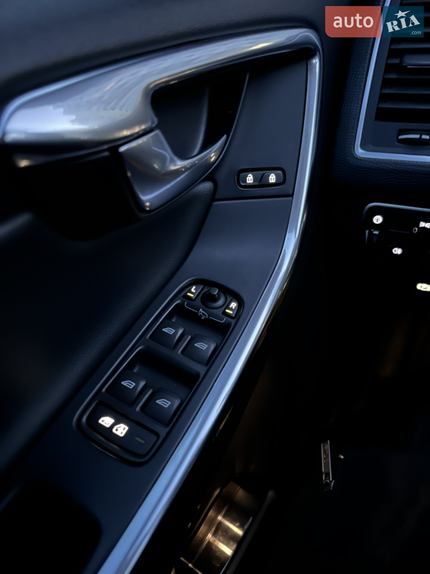2016 Volvo XC60 - мініатюра 29