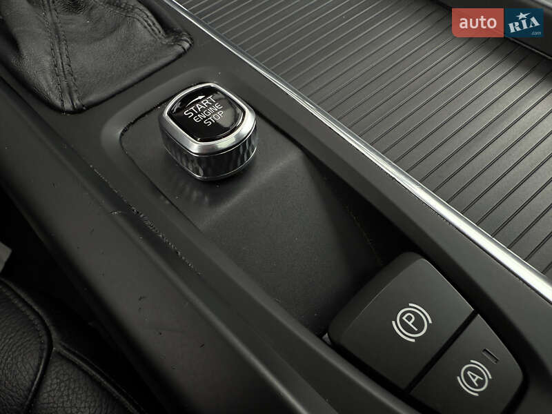 Внедорожник / Кроссовер Volvo XC60 2019 в Дрогобыче