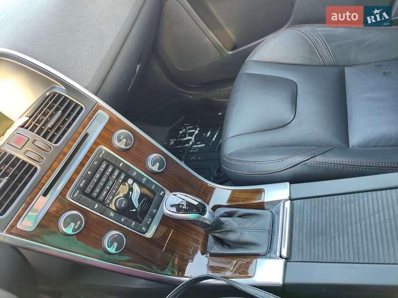 Внедорожник / Кроссовер Volvo XC60 2014 в Ивано-Франковске