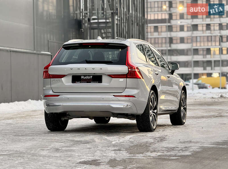 Внедорожник / Кроссовер Volvo XC60 2022 в Киеве