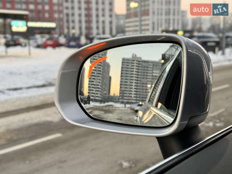 Внедорожник / Кроссовер Volvo XC60 2022 в Киеве