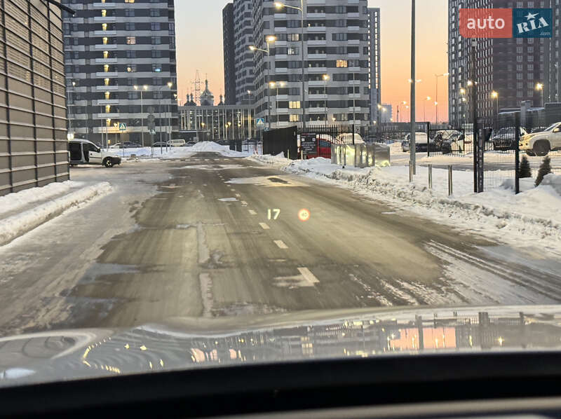 Внедорожник / Кроссовер Volvo XC60 2022 в Киеве