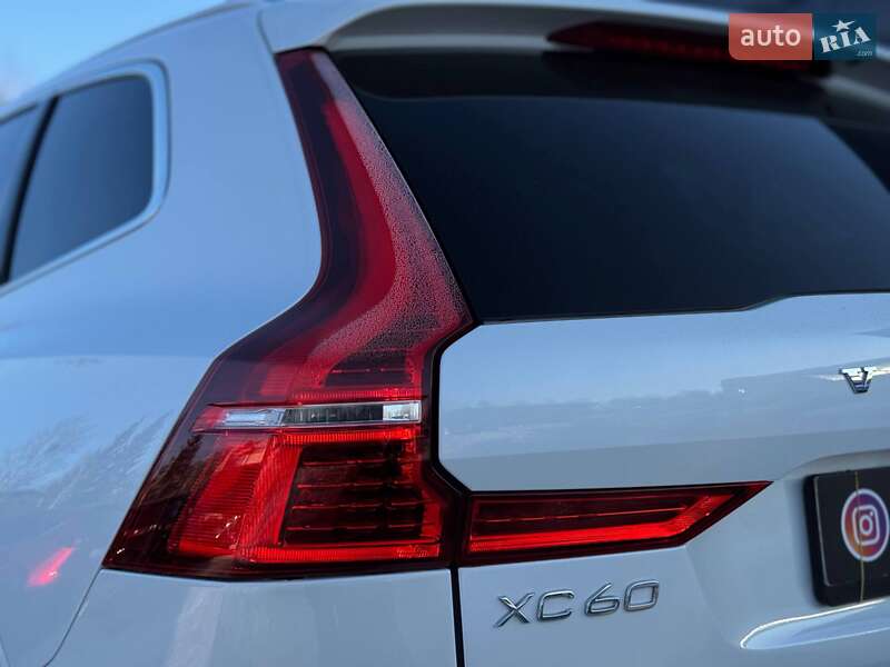Внедорожник / Кроссовер Volvo XC60 2018 в Ровно