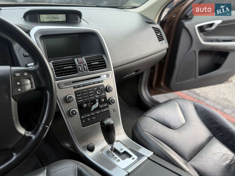 Внедорожник / Кроссовер Volvo XC60 2009 в Берегово