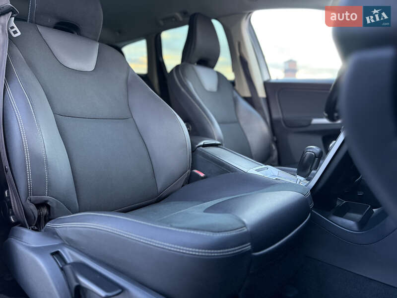 Внедорожник / Кроссовер Volvo XC60 2009 в Ивано-Франковске