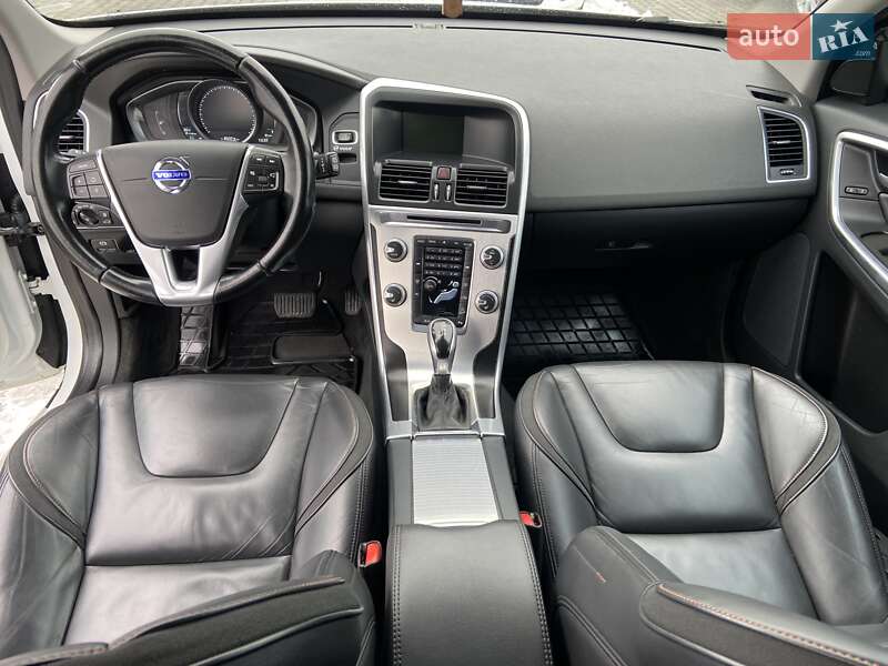 Позашляховик / Кросовер Volvo XC60 2014 в Чернівцях