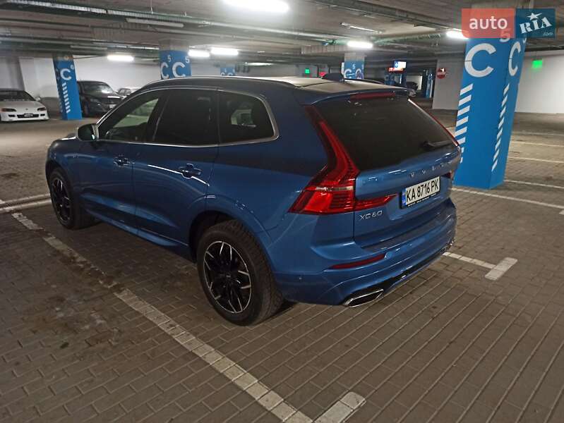 Внедорожник / Кроссовер Volvo XC60 2018 в Киеве