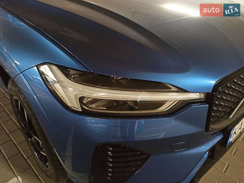 Внедорожник / Кроссовер Volvo XC60 2018 в Киеве