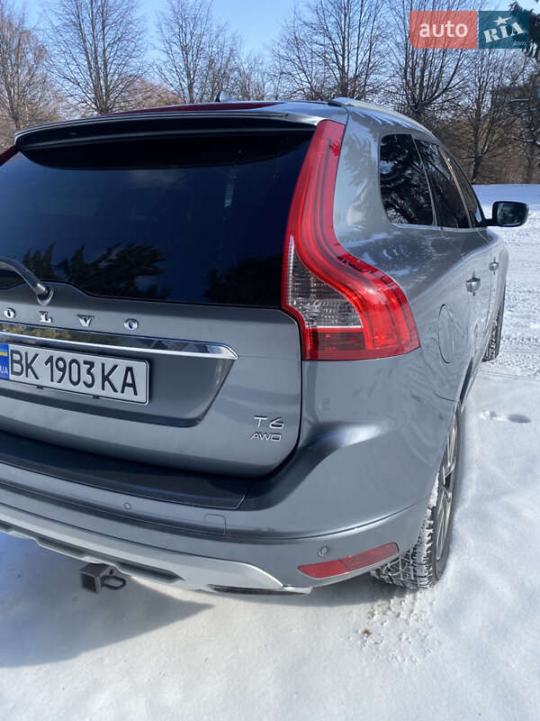 Внедорожник / Кроссовер Volvo XC60 2016 в Ровно