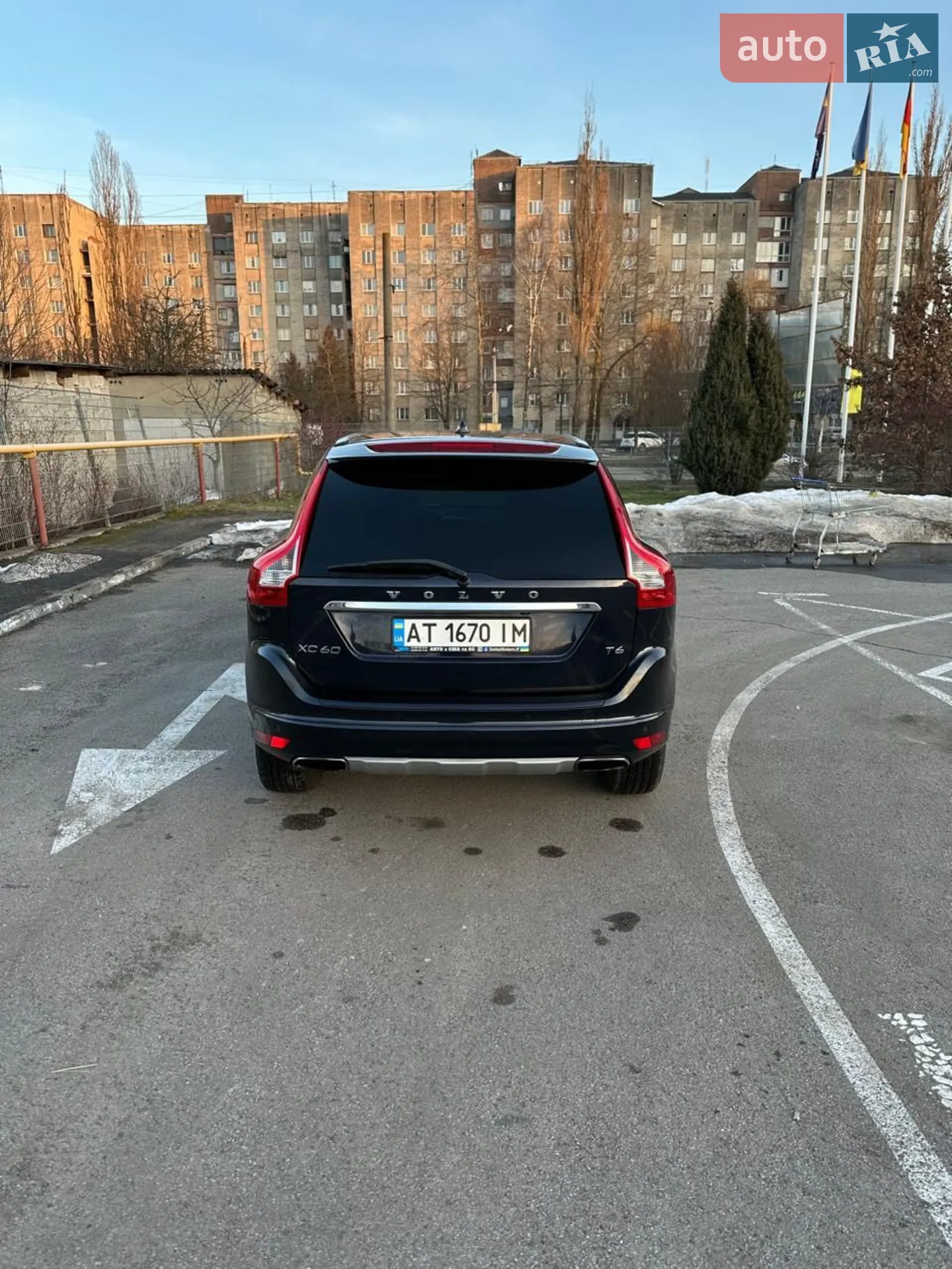 Volvo XC60 2015 VIN YV449MDM7G2878497 фото оголошення 2 з 31
