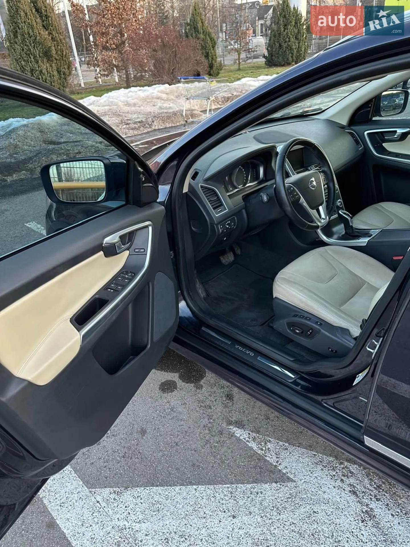 Volvo XC60 2015 VIN YV449MDM7G2878497 фото оголошення 11 з 31